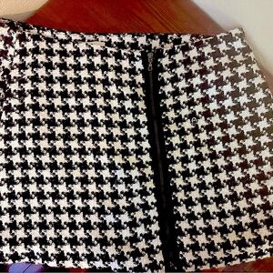 Anthro+ Elvira Houndstooth Shine Mini Skirt | B&W Front Zip | 18+ | Sparkly ✨